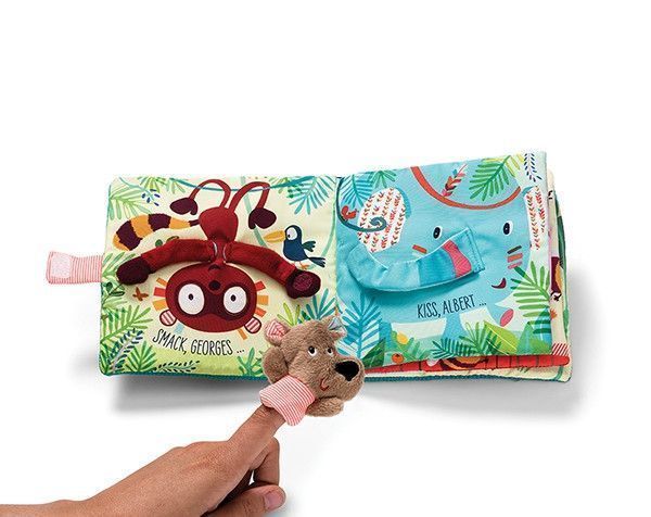 Segunda imagen del Libro de tela Los abrazos de César - Lilliputiens