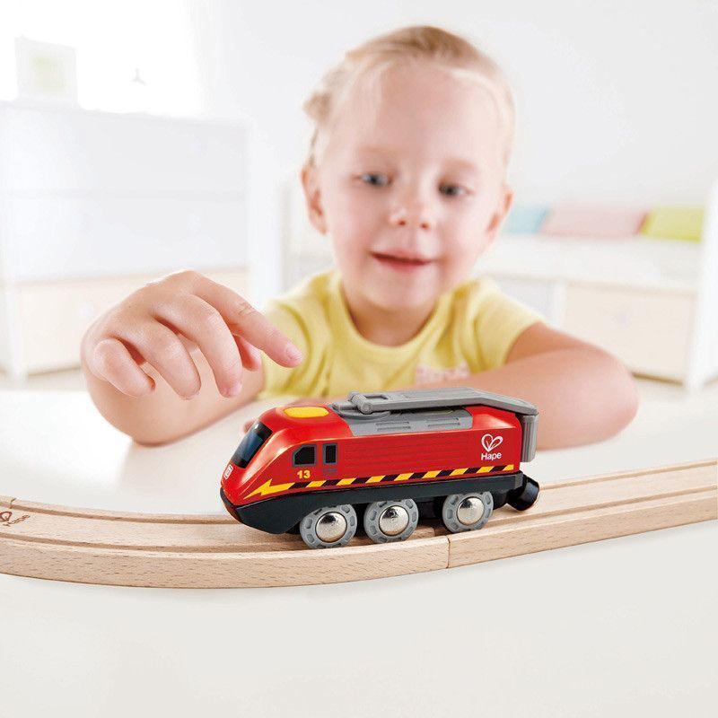 Primera imagen de la Locomotora de tren accionado por manivela - HAPE