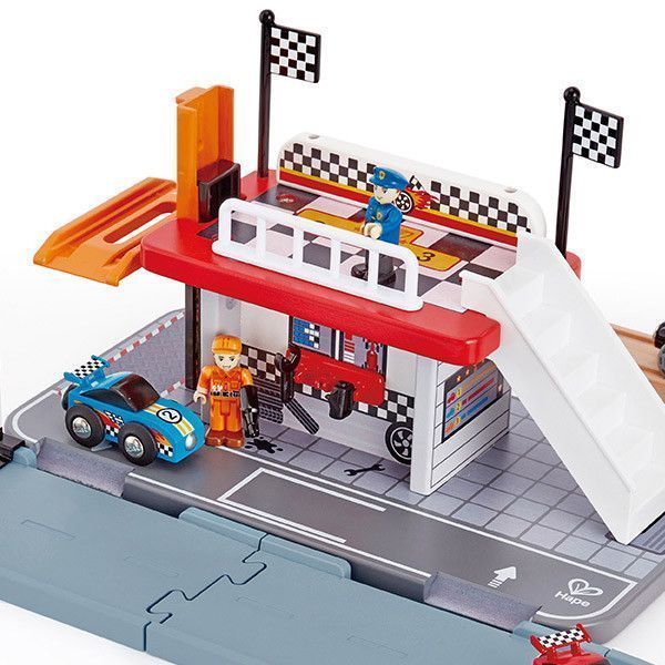 Tercera imagen de la Estación y Circuito de coches de carreras
