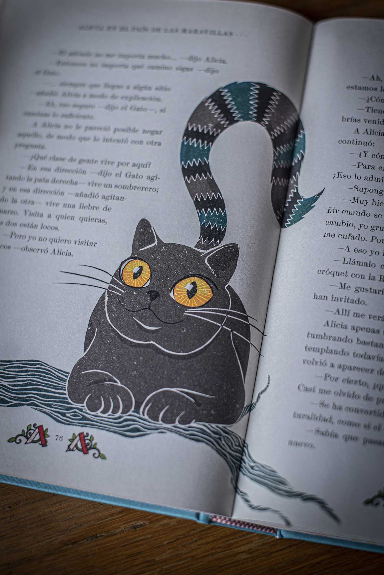 Quinta imagen de Alicia en el país de las maravillas y a través del espejo - Pop-Up - Folioscopio