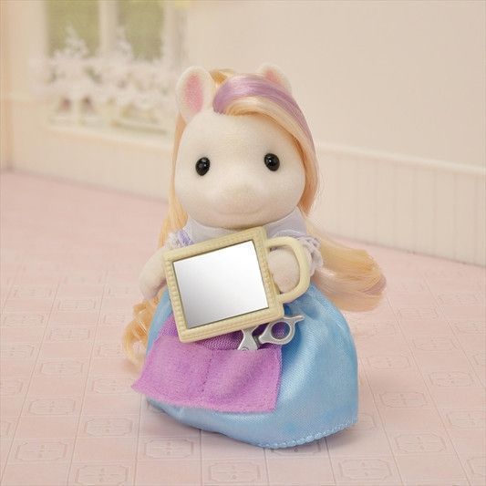 Octava imagen del Set Estilista Pony Serafina - Sylvanian Families