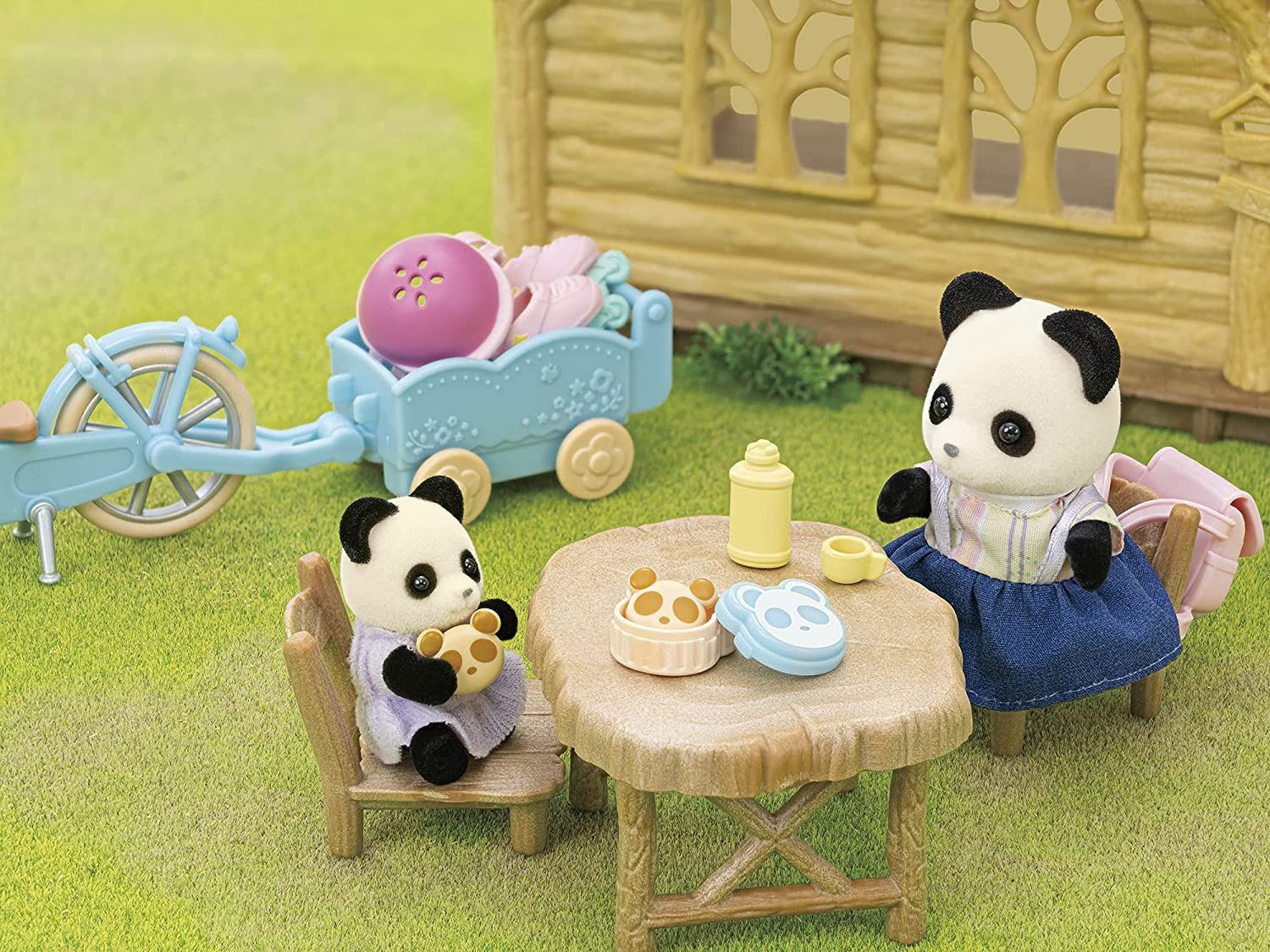 Sexta imagen del Set de bicicleta y patines Rosalina Panda Pookie - Sylvanian Families