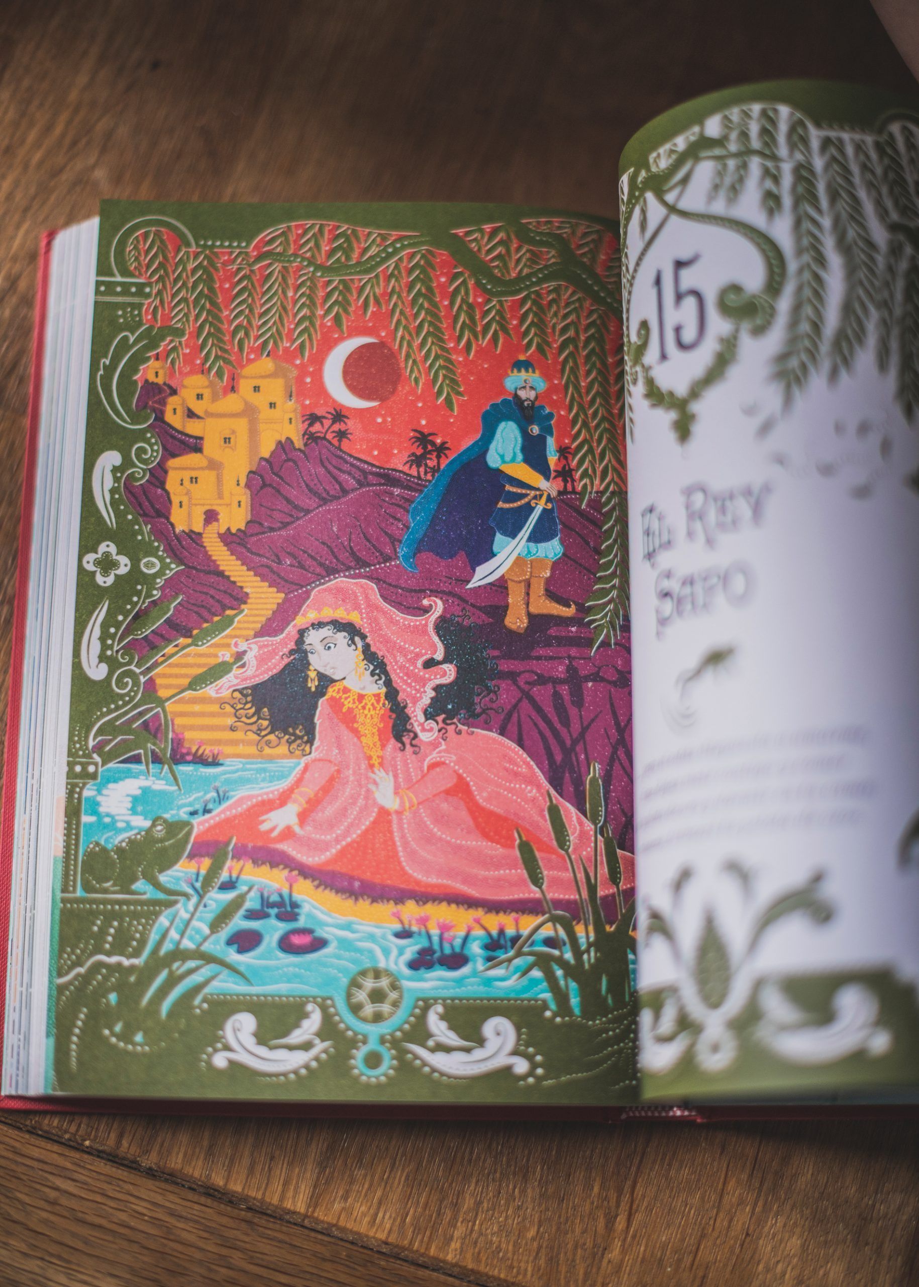 Decimotercera imagen de Blancanieves y otros cuentos de los Grimm libro Pop-Up de Folioscopio