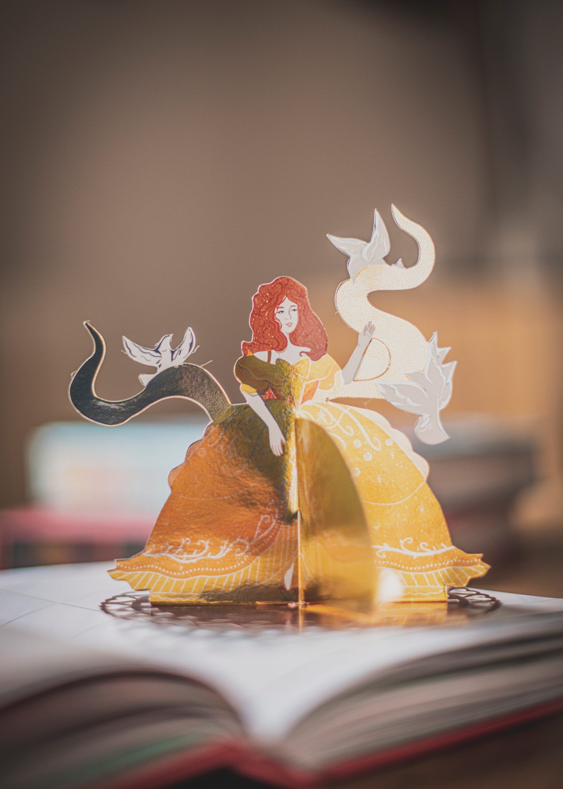 Novena imagen de Blancanieves y otros cuentos de los Grimm libro Pop-Up de Folioscopio