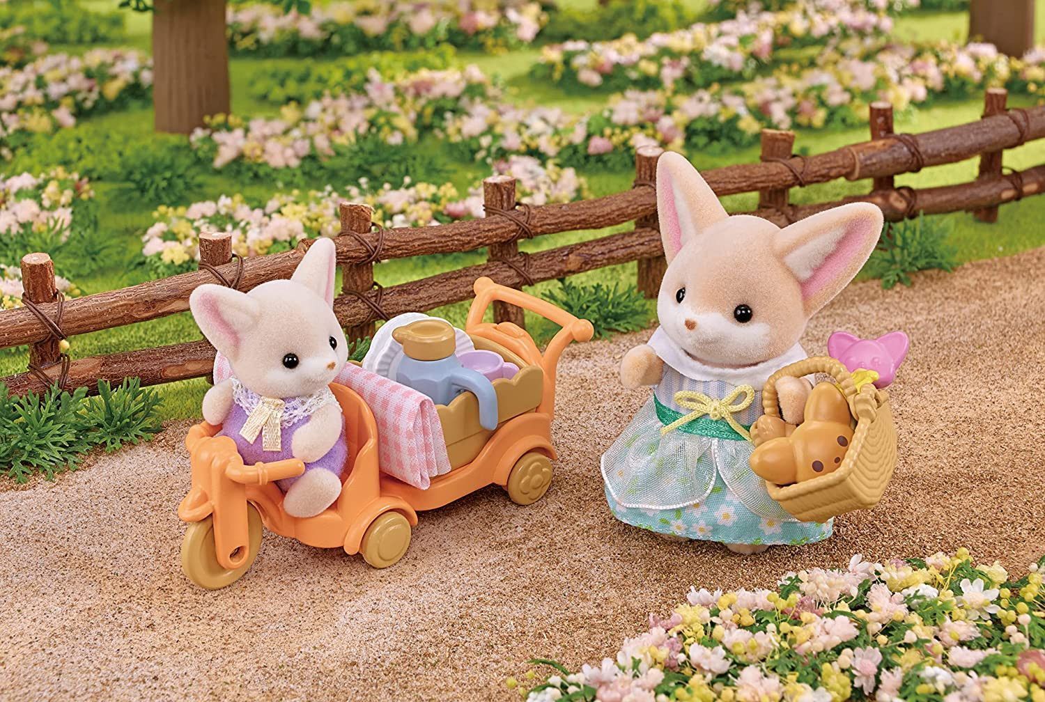Cuarta imagen del Set de Picnic Hermanos Zorro del Desierto de Sylvanian Families