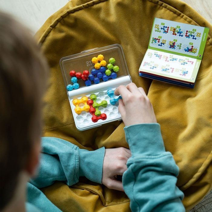 Quinta imagen de IQ Twins de Smart Games juego de lógica