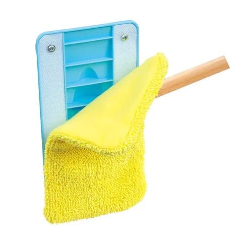 Cuarta imagen del Juego de limpieza con escoba de Hape