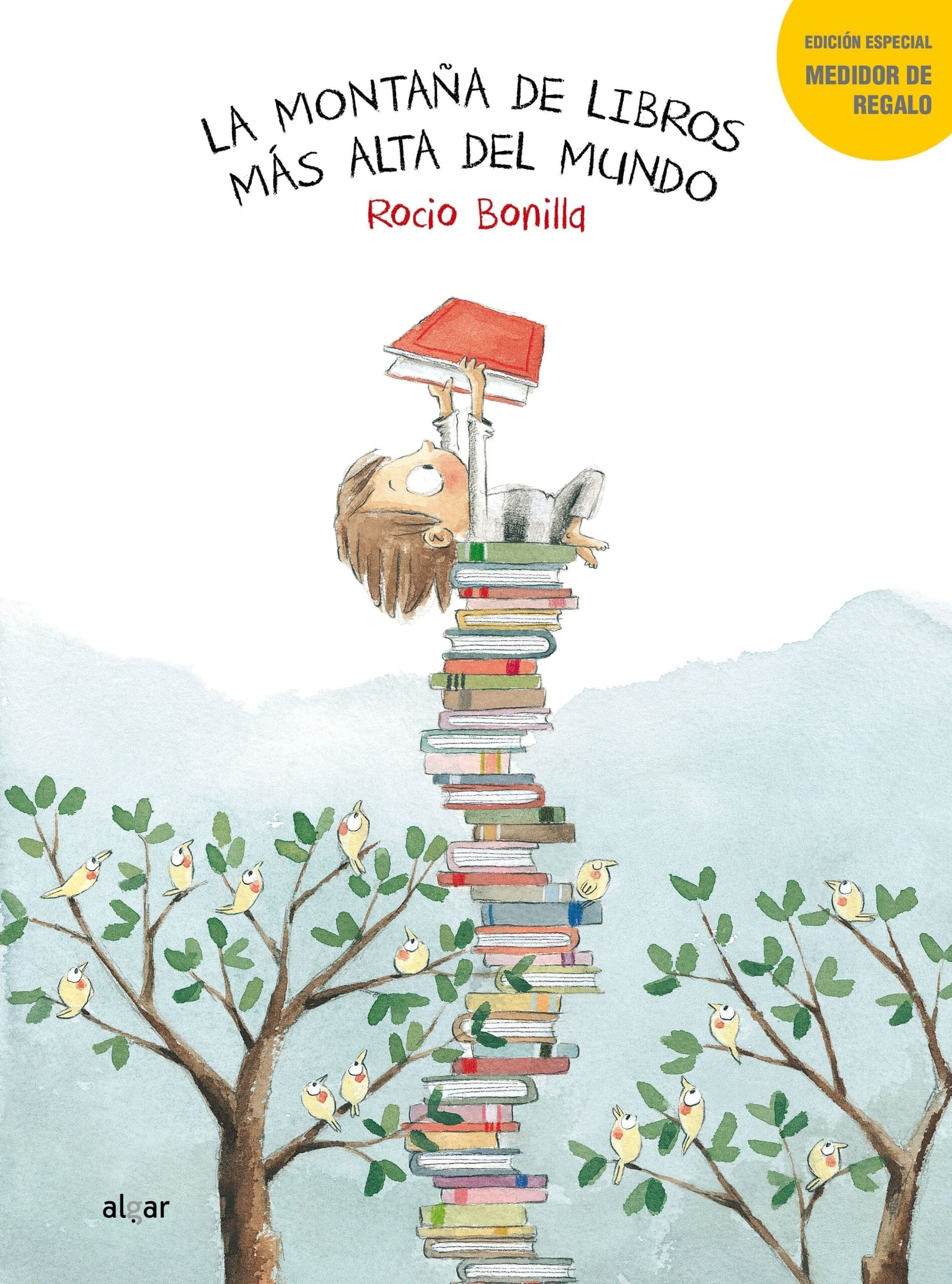 Primera Imagen del libro La Montaña de libros más alta del mundo