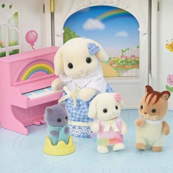 Décima imagen de la Guardería del Castillo Soleado de Sylvanian Families