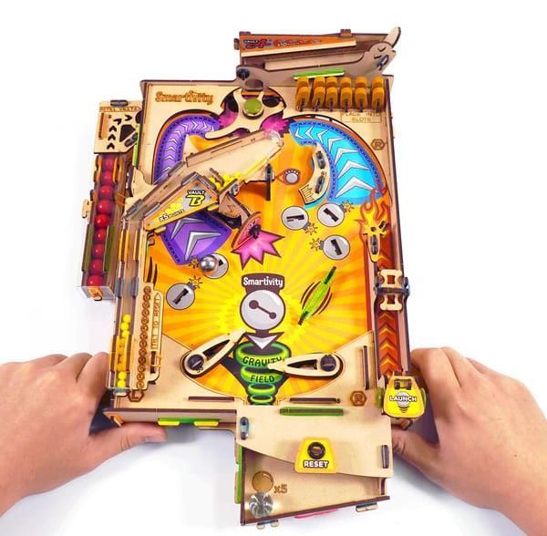 Tercera imagen del Pinball Flipper para construir de Smartivity