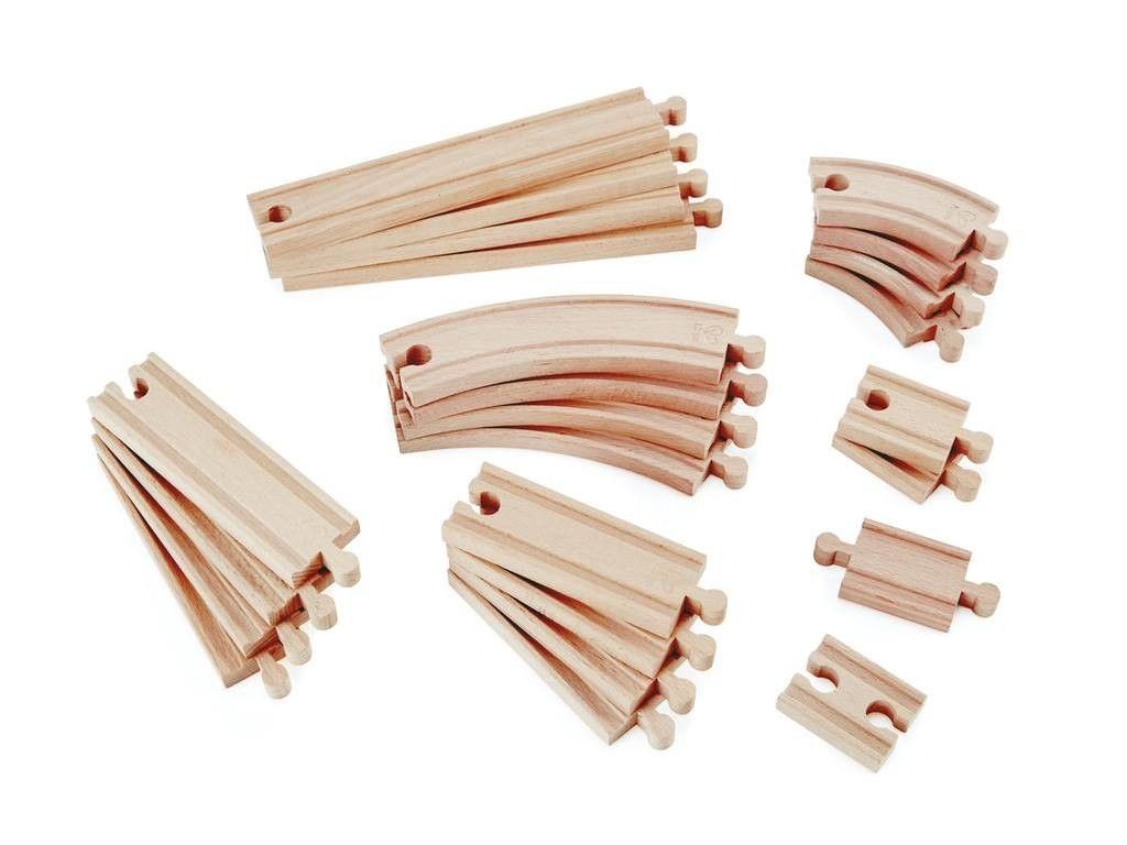 Primera imagen del Pack Súper Extensión de Vías para Circuitos de Trenes de Hape