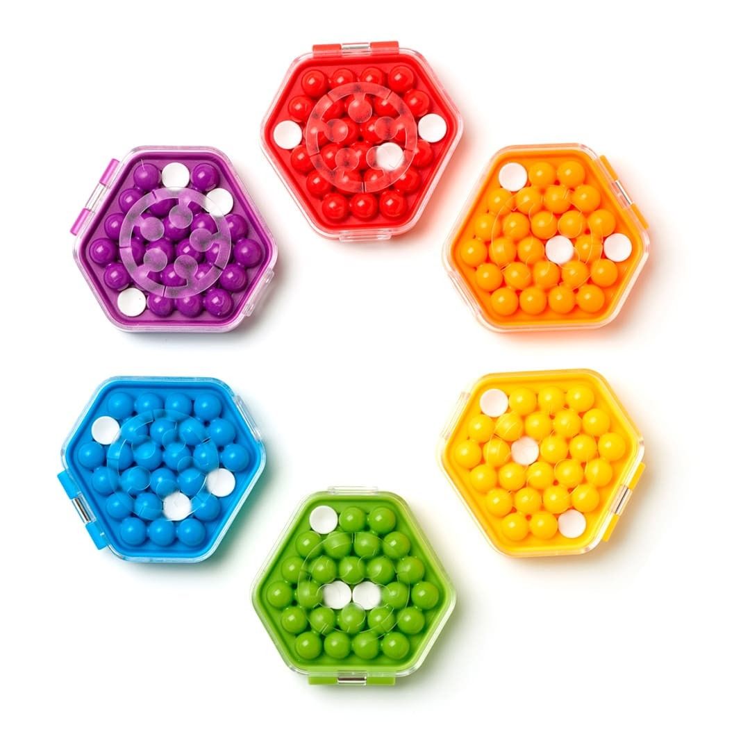 Sexta imagen de IQ Mini Hexpert. Juego de lógica de Smart Games