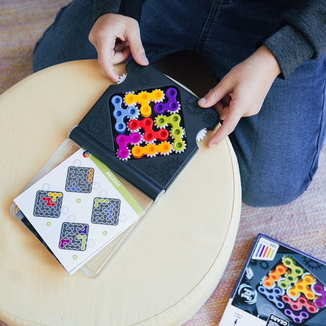 Tercera imagen de IQ Gears. Juego de lógica de Smart Games