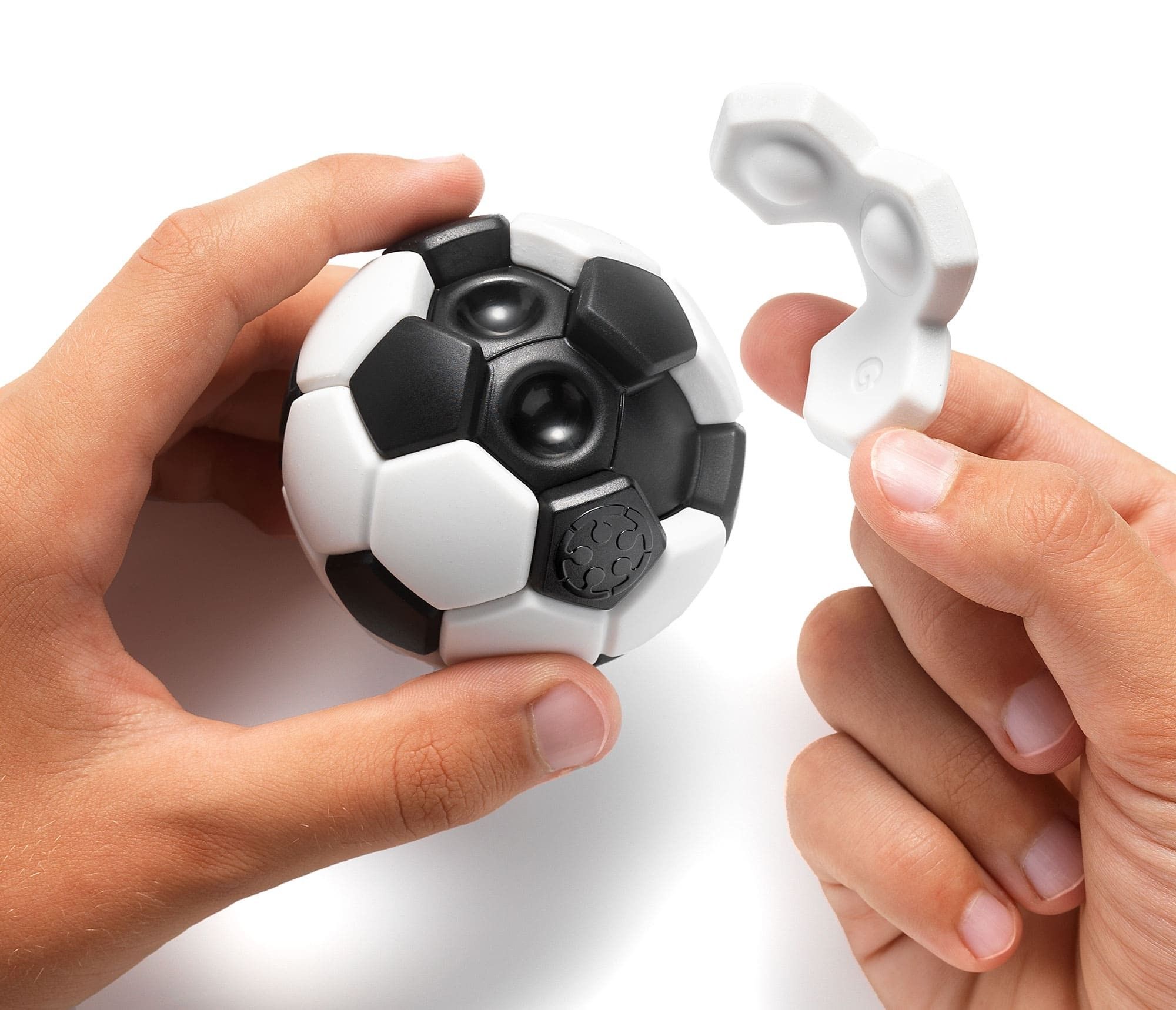 Tercera imagen de Plug & Play BALL. Juego de lógica de Smart Games
