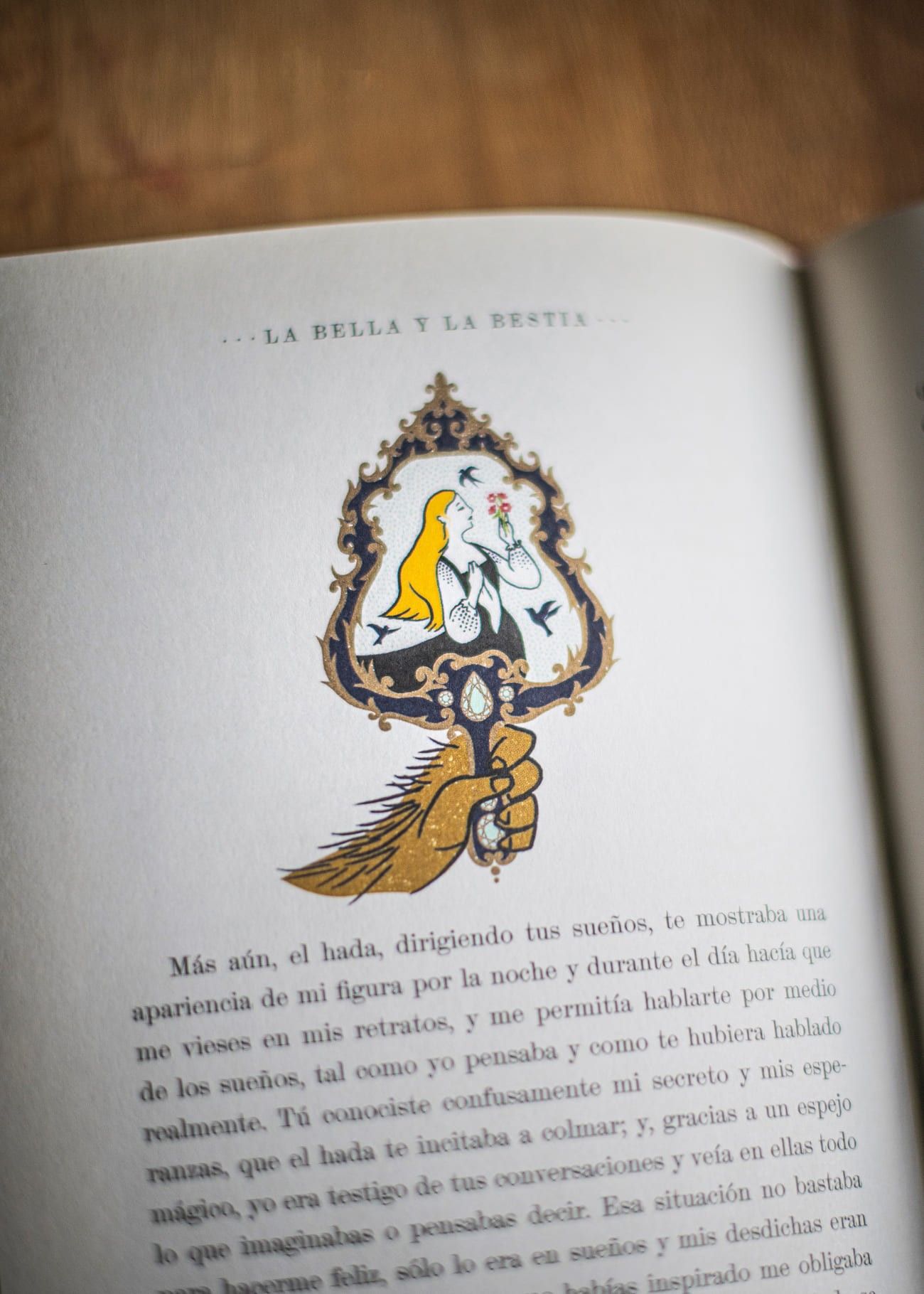Quinta imagen de La Bella y la Bestia. Pop-Up de Folioscopio