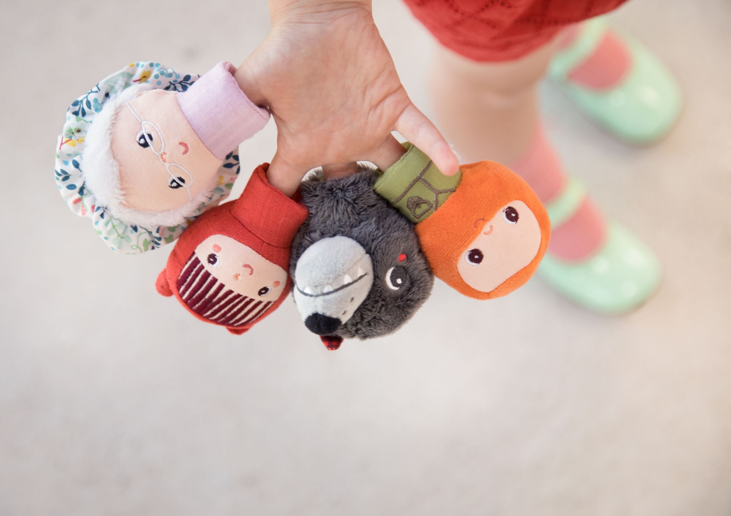 Cuarta imagen de Caperucita Roja Marionetas de Dedo de Lilliputiens